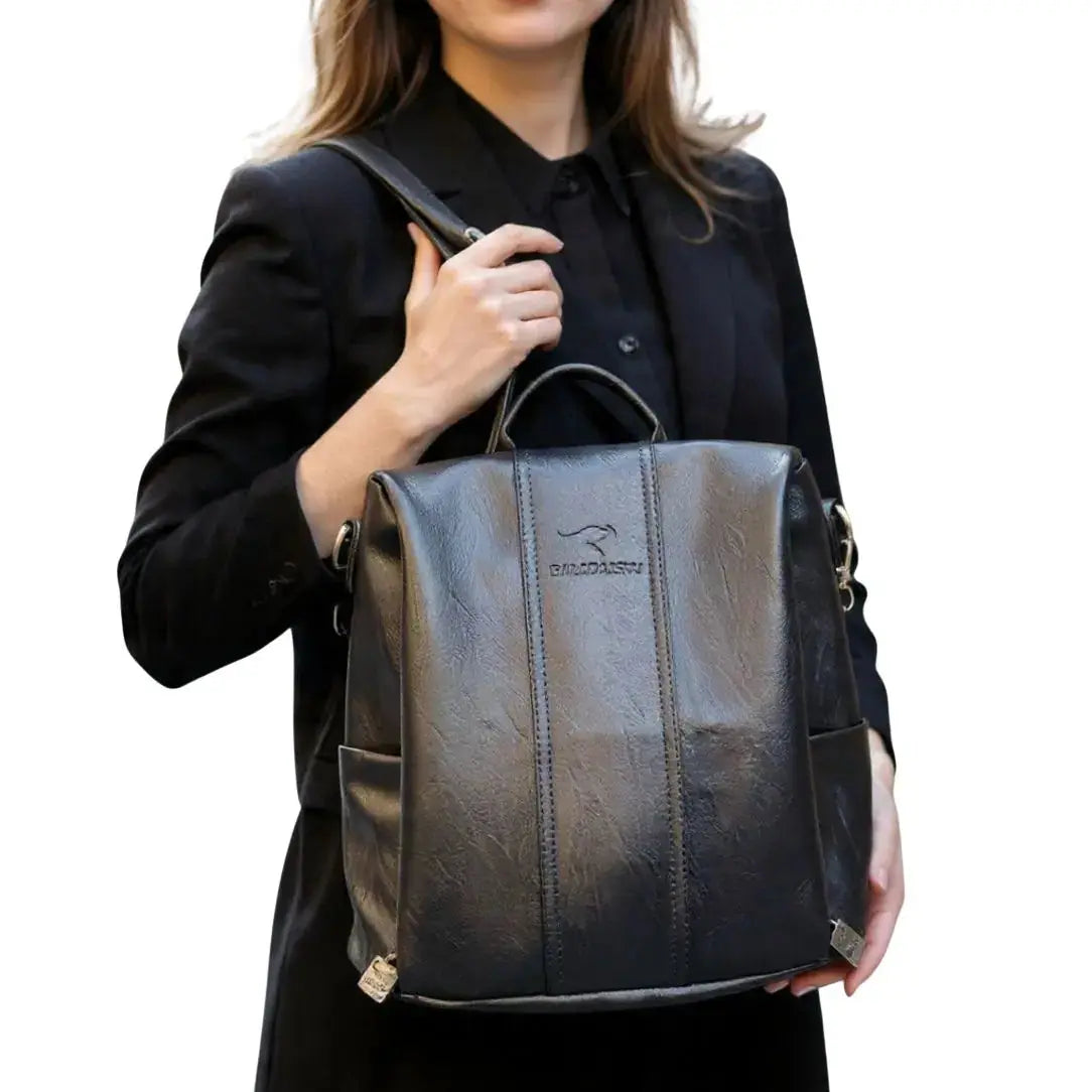 Sac à dos femme Olixya noir, antivol et sécurisé, vue de face porté épaule